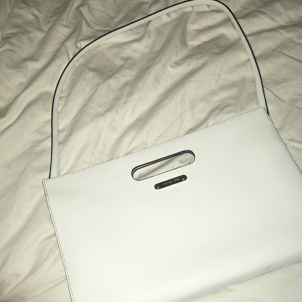 A Michael Kors purse